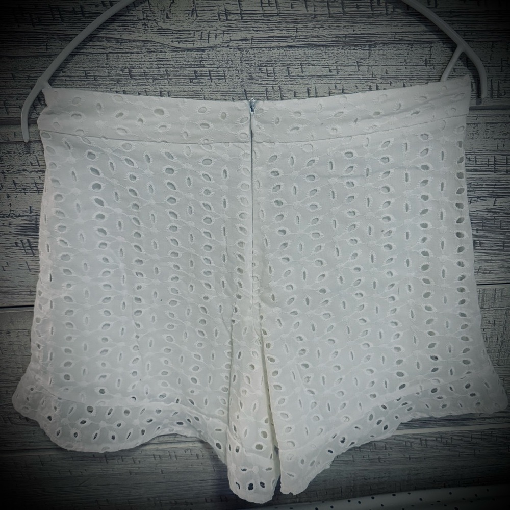 Eyelet Ruffle High-Waisted Shorts - Picture 2 of 5
